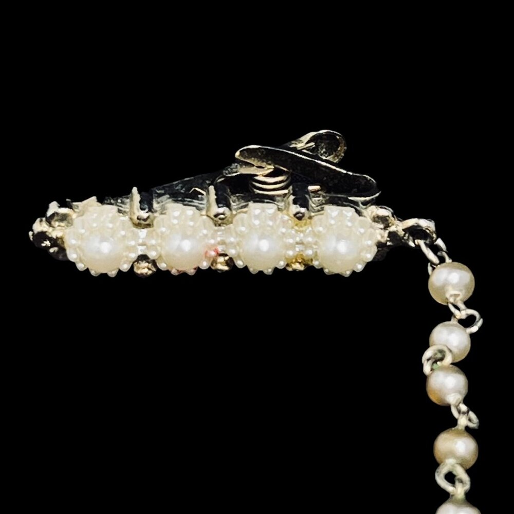 Vintage Gold Tone And Faux Pearl Sweater Clips (5333) - Picture 5 of 9